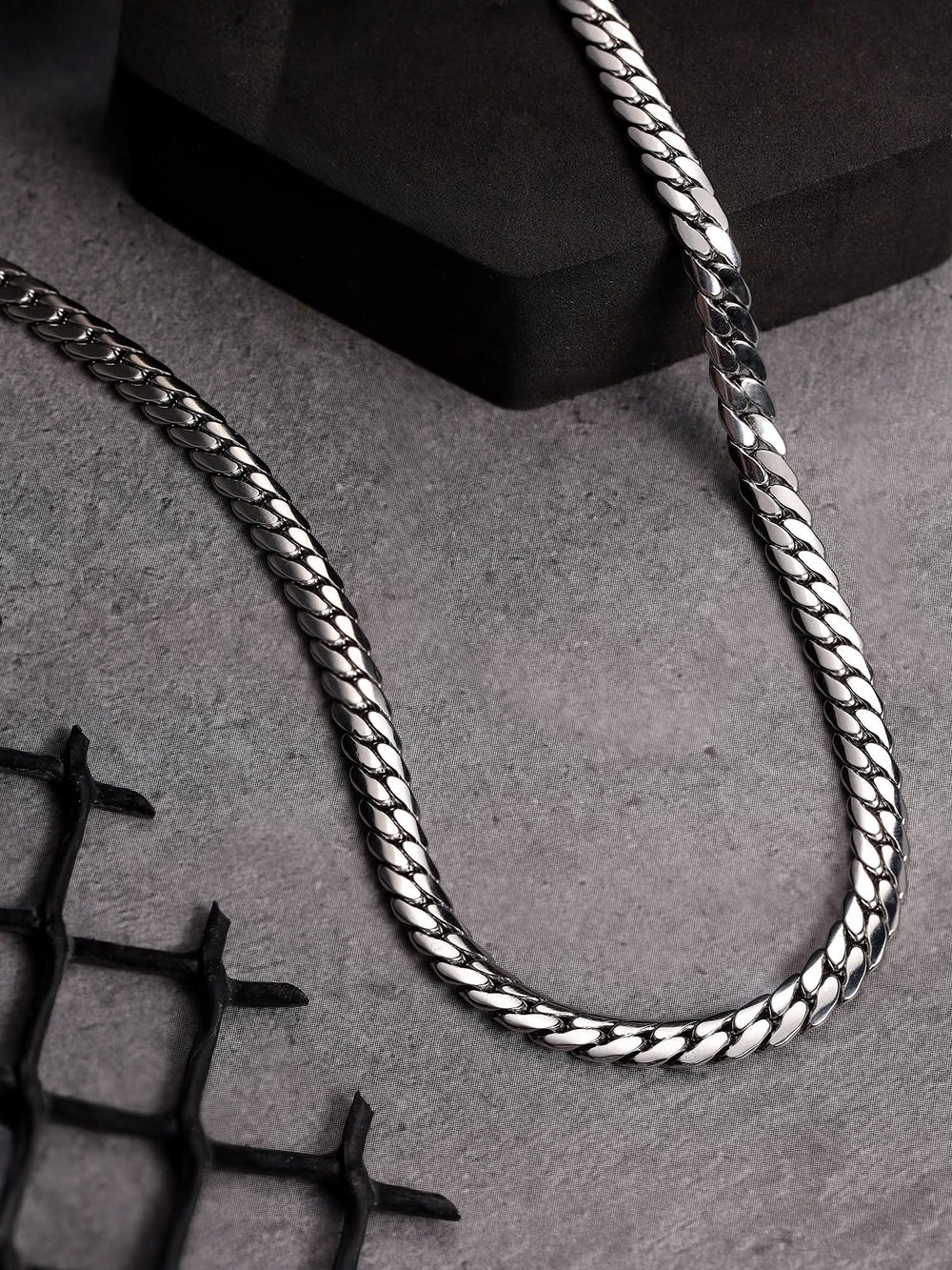 Classic Flat Curb Chain | Stainless Steel